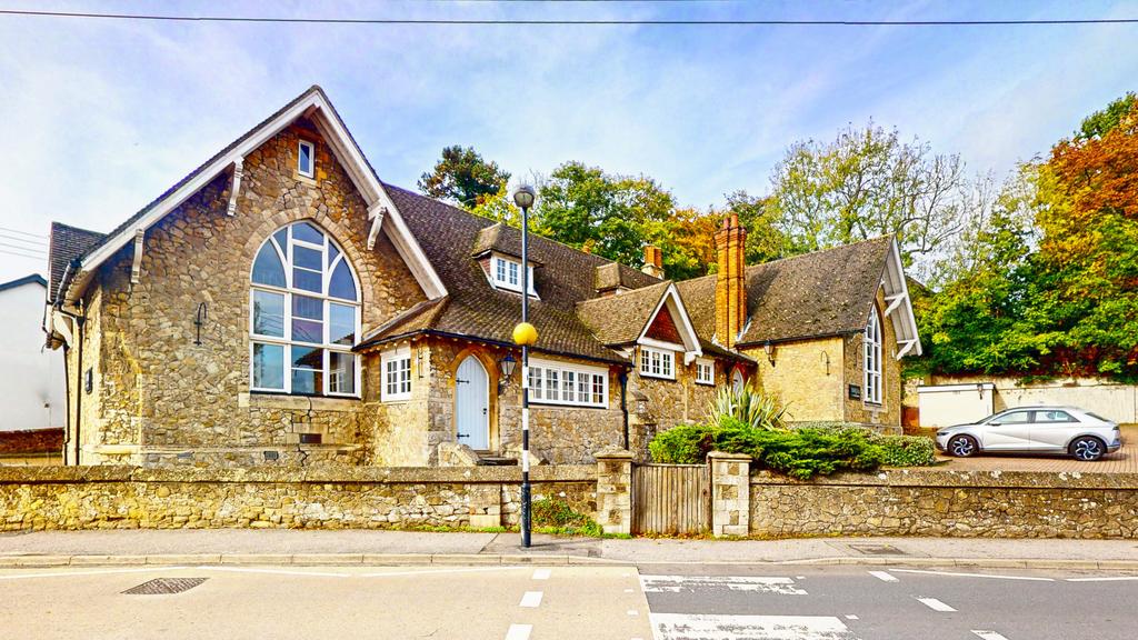 London Road, Westerham Office £1,200,000