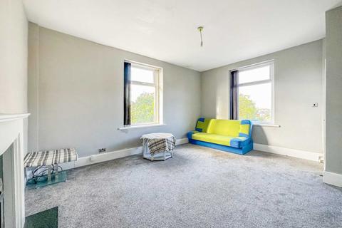 41 Bath Street, Batley, WF17 5NT