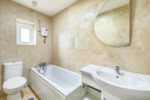 41 Bath Street, Batley, WF17 5NT