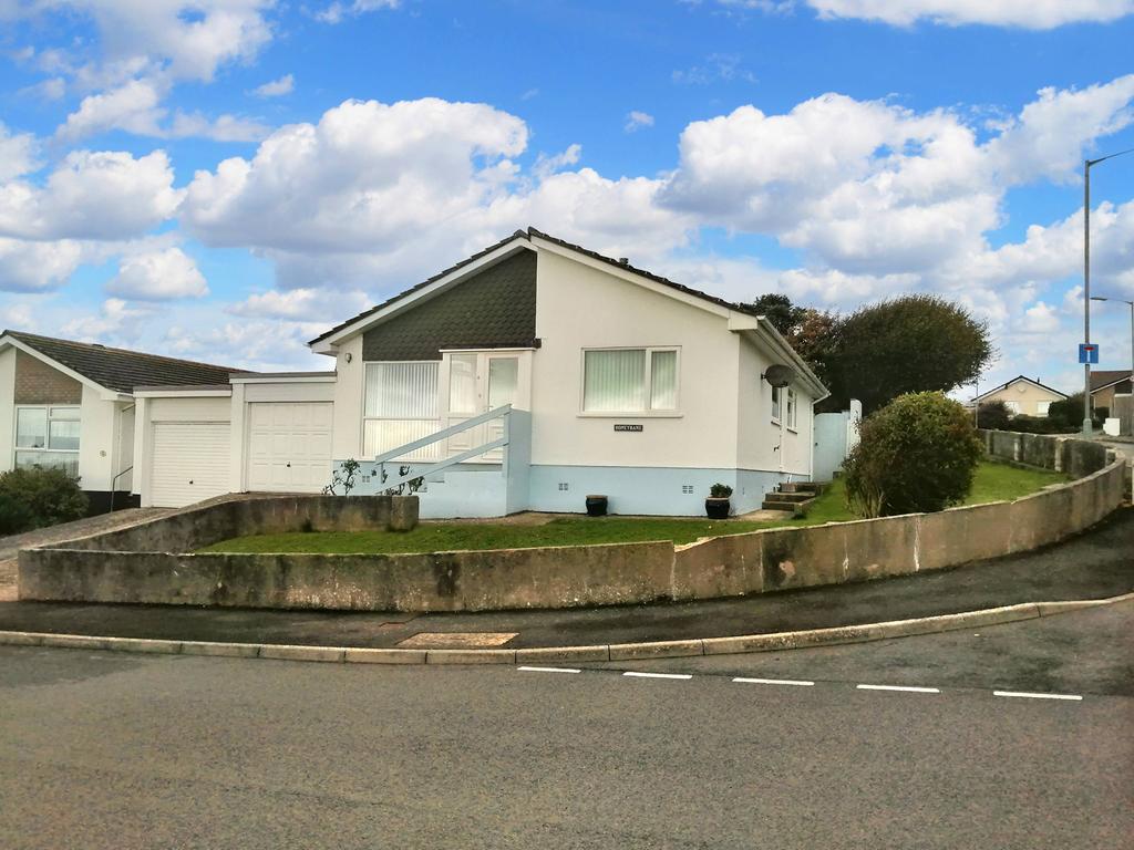 Petherick Road, Bude EX23 2 bed detached bungalow £1,000 pcm (£231 pw)