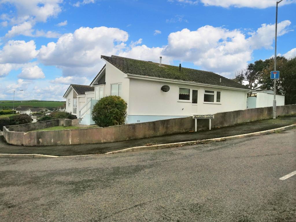 Petherick Road, Bude EX23 2 bed detached bungalow £1,000 pcm (£231 pw)