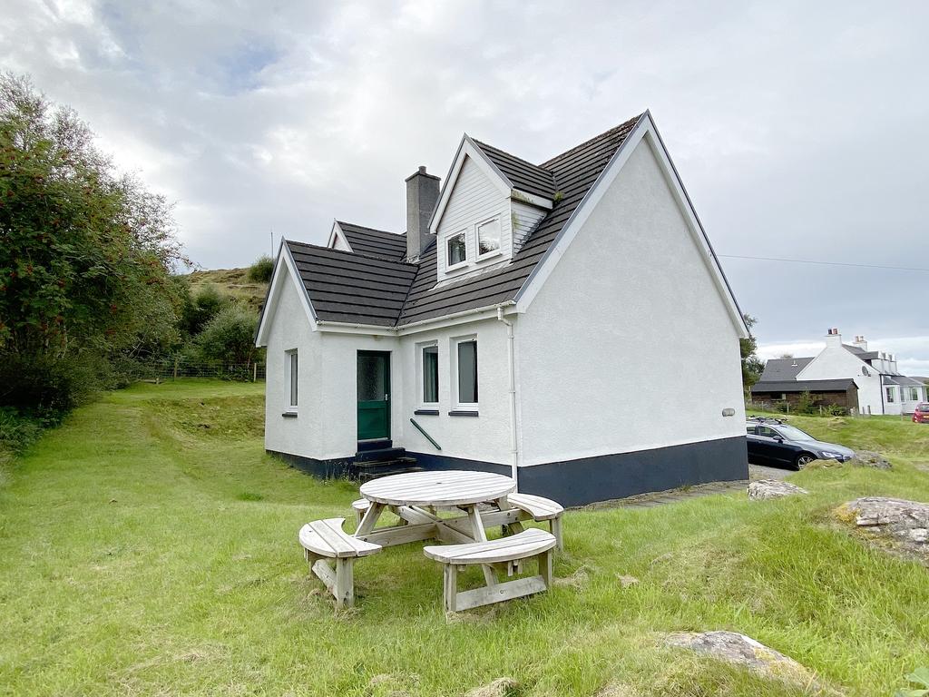 Tigh Geal, Badachro, GAIRLOCH, IV21 2AA 4 bed detached villa for sale £265,000