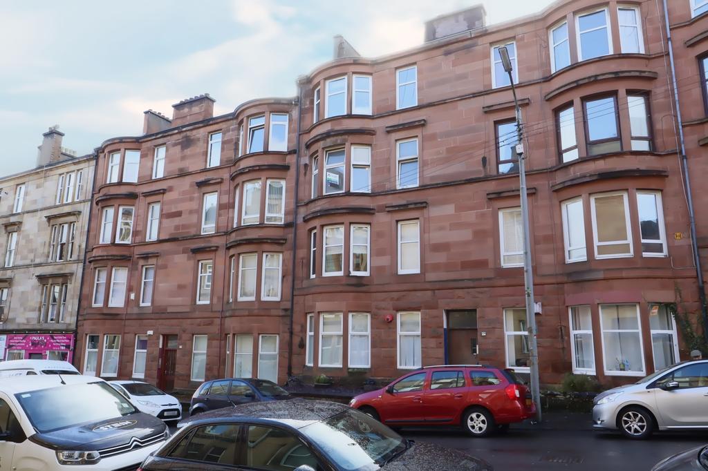 Bolton Drive, Glasgow G42 2 bed flat for sale £159,950