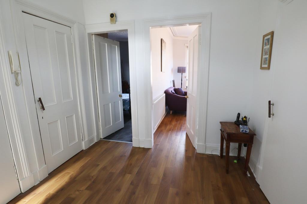 Bolton Drive, Glasgow G42 2 bed flat for sale £159,950