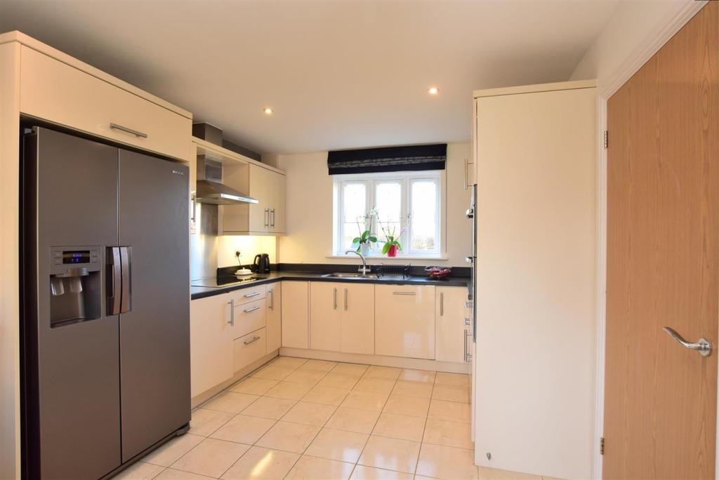 Chantry kitchen d...