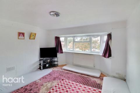 5, Norwood House Larch Crescent, Hayes, UB4 9DX