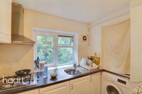 5, Norwood House Larch Crescent, Hayes, UB4 9DX