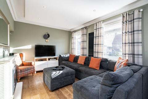 24 Dalhousie Drive, Bonnyrigg, EH19 2NB