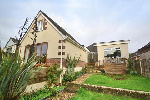 14 Berkeley Avenue, Poole, BH12 4HZ