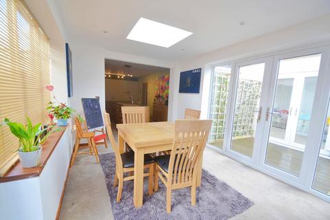 14 Berkeley Avenue, Poole, BH12 4HZ