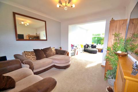 14 Berkeley Avenue, Poole, BH12 4HZ