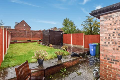 3 bedroom semi-detached house for sale - Lytham Road, Widnes