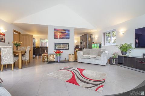 Meadow View Leys Lane, Attleborough, NR17 1NE
