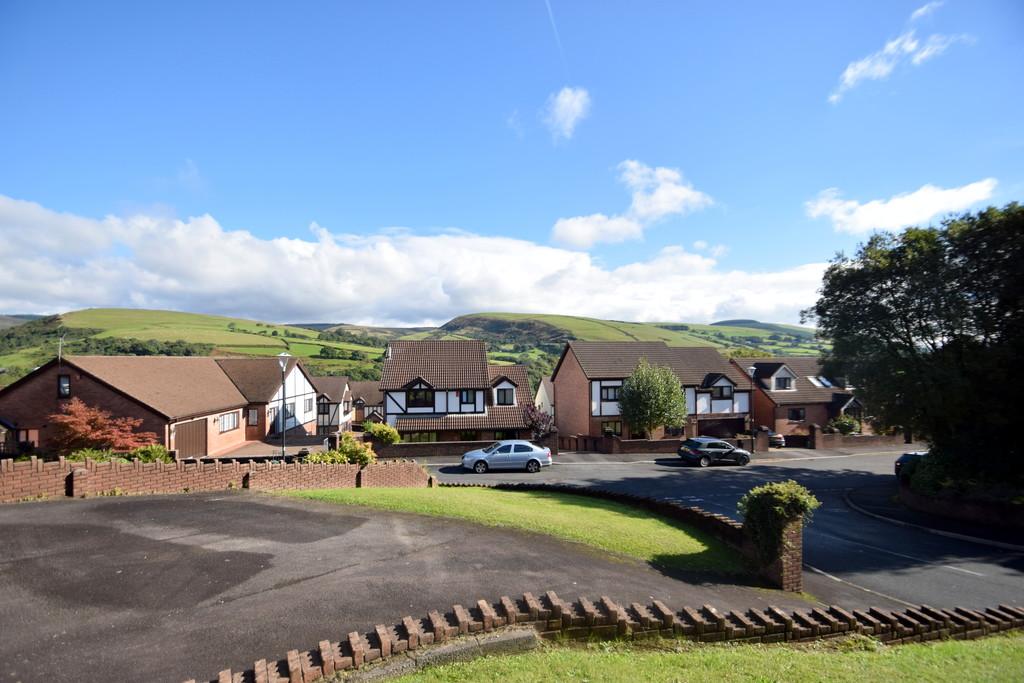 Y Dderwen, Llangynwyd, Maesteg, Bridgend County Borough, CF34 9HX 4 bed