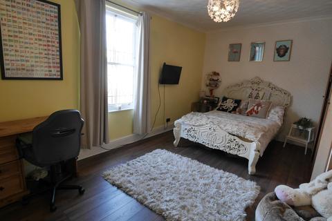 66 Hailgate, Howden, Goole, DN14 7SL
