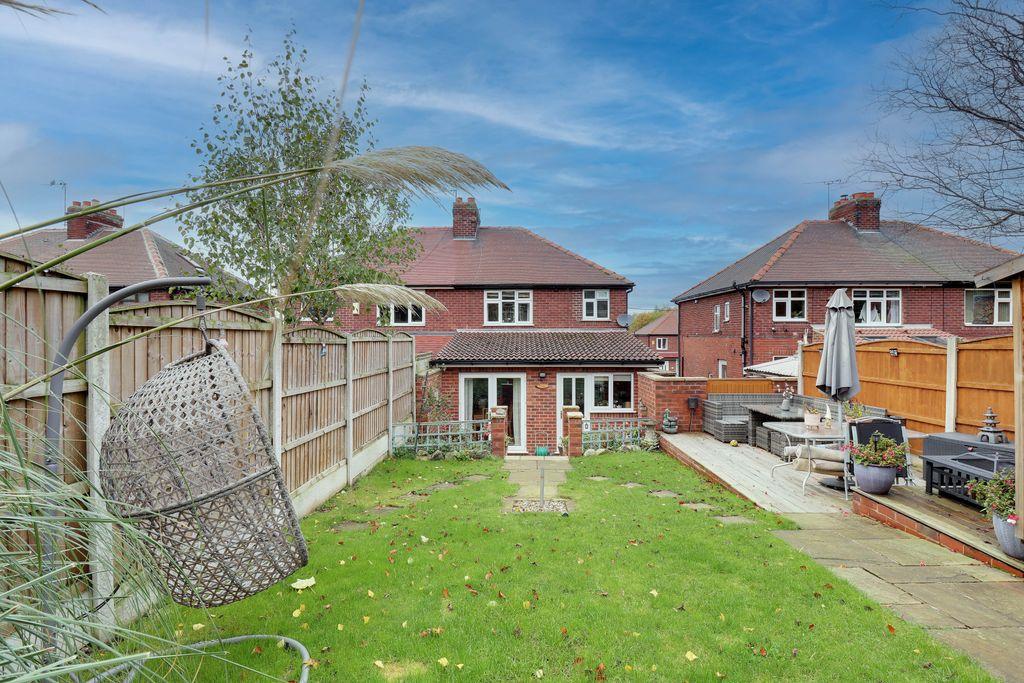 Brookfield Avenue, Castleford WF10 4BJ 3 bed semidetached house £210,000