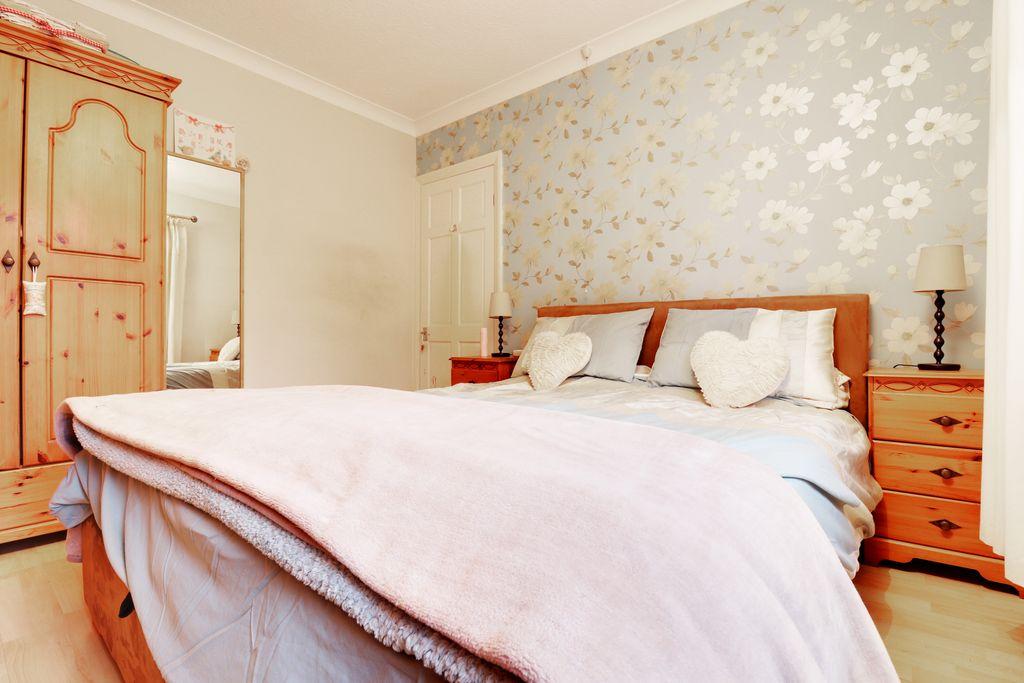 Bedroom 1 (Double)