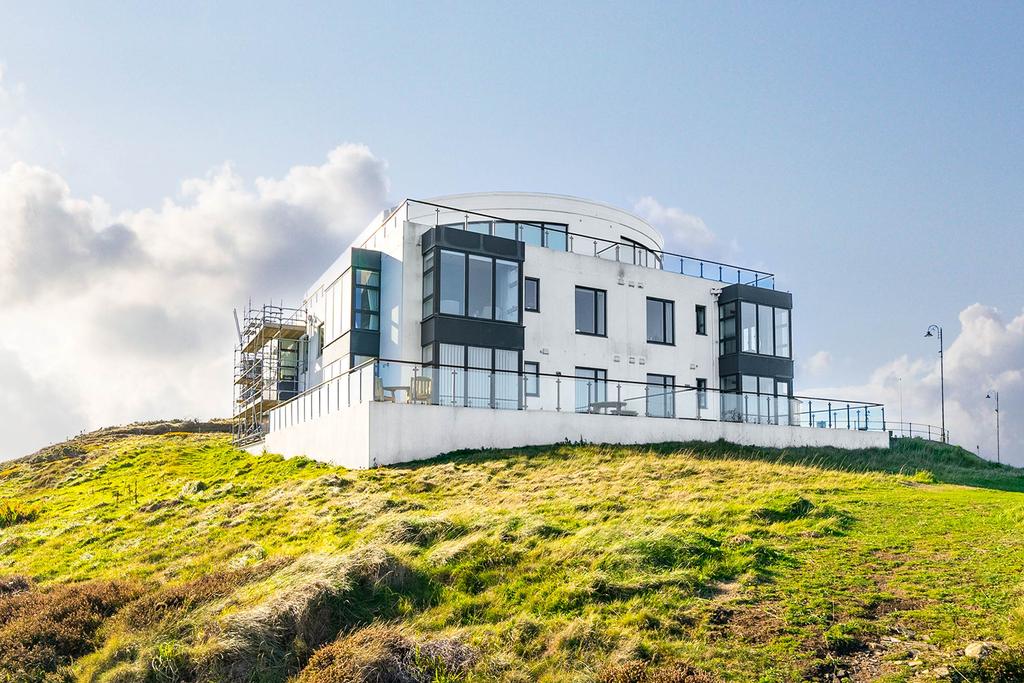 2 The Point, Douglas Head Road, Douglas 2 bed apartment £499,000