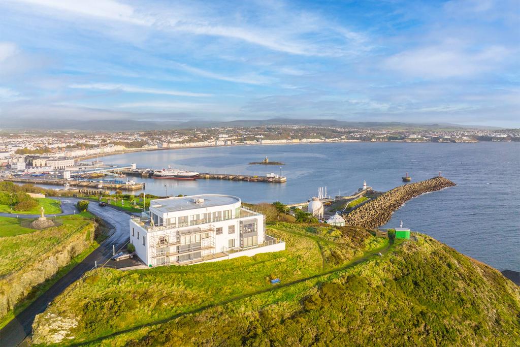 2 The Point, Douglas Head Road, Douglas 2 bed apartment £499,000