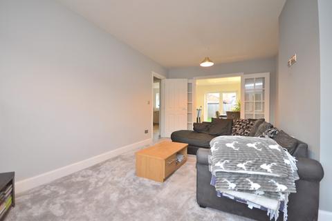 9 Cape Close, Colchester, CO3 4LX