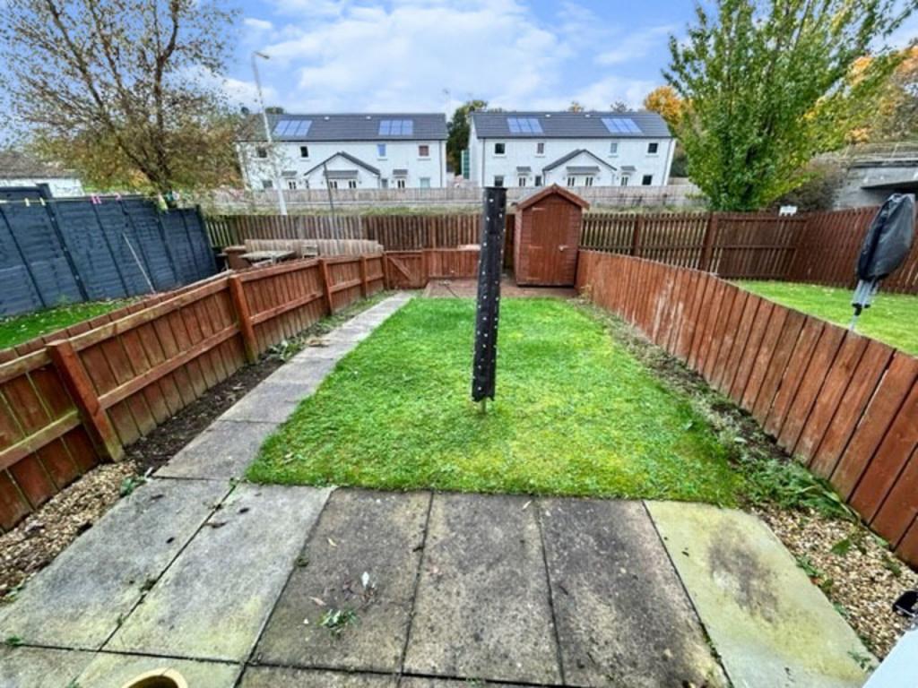 Woodlea Grove, Glenrothes 2 bed terraced house £110,000