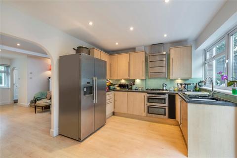 2 bedroom end of terrace house to rent, Ashburnham Road, Richmond, Surrey