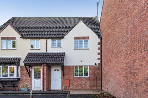 3 bedroom terraced house to rent, Grange Court, Tewkesbury, GL20