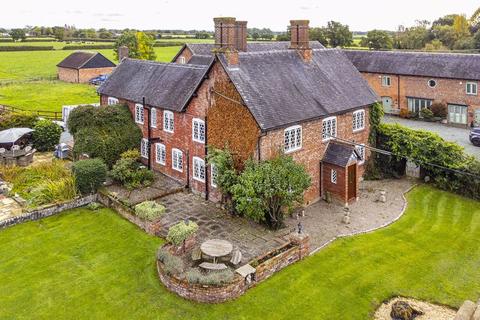 5 bedroom detached house for sale - Wettenhall