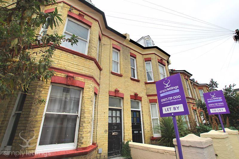 Warwick Road, Worthing Studio £695 pcm (£160 pw)