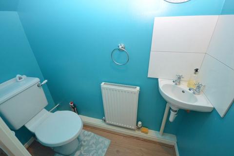 2 bedroom terraced house to rent, Knightsbridge Close, Widnes