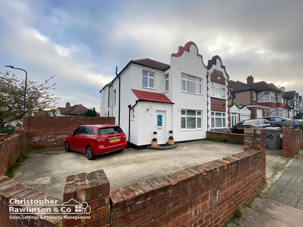 Regal Way, Kenton, Harrow, HA3 3 bed semidetached house £2,200 pcm