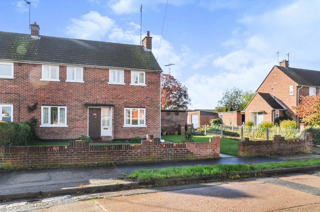 Park View Crescent, Great Baddow, Chelmsford, CM2 3 bed semidetached
