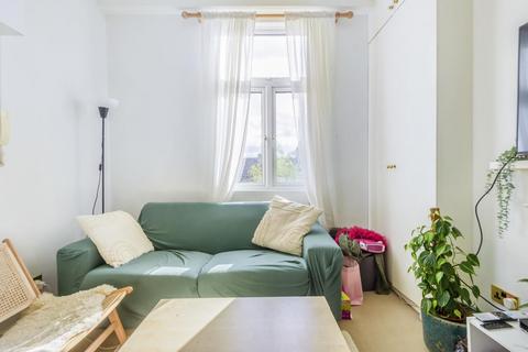 2 bedroom flat for sale, Greyhound Road, Fulham