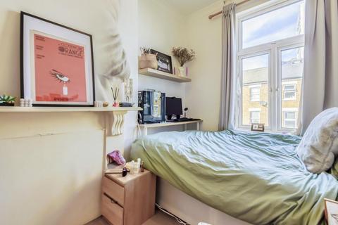 2 bedroom flat for sale, Greyhound Road, Fulham