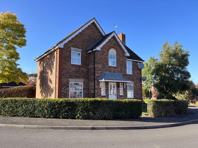 Meadow Dale Drive, Admaston, Telford 4 bed detached house £1,200 pcm
