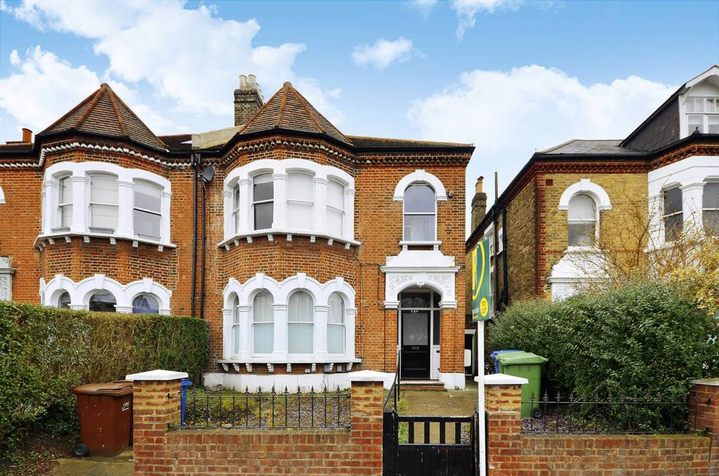 Barry Road, East Dulwich, London, SE22 1 bed flat £1,550 pcm (£358 pw)