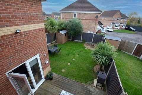 3 bedroom semi-detached house for sale - Coltsfoot Close, Leigh WN7 2HE