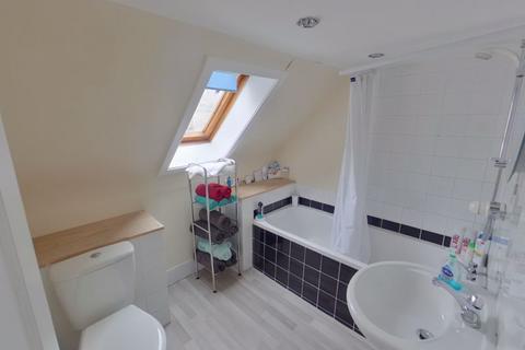 3 bedroom terraced house for sale - Sinclair Street, Thurso