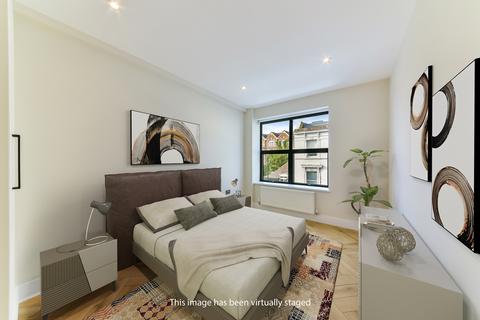 2 bedroom apartment for sale - Munster Road , Fulham, London, SW6