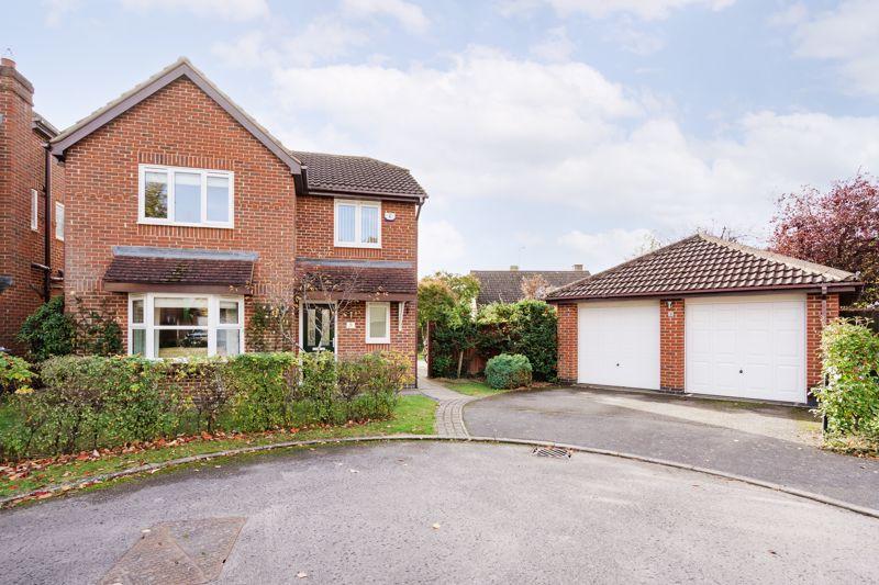 Price Close, Bicester 4 bed detached house £540,000