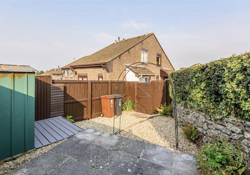 Barn Close, Ivybridge 1 bed end of terrace house £750 pcm (£173 pw)