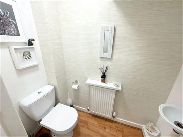 Cloakroom/WC