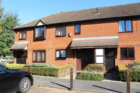 3 bedroom terraced house to rent, Darlington Close, Amersham, Buckinghamshire, HP6