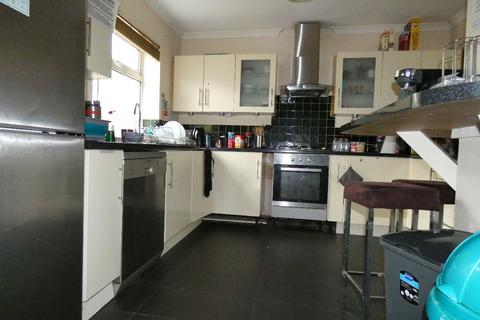 6 bedroom house share to rent - Trent Valley Road, Stoke-on-Trent
