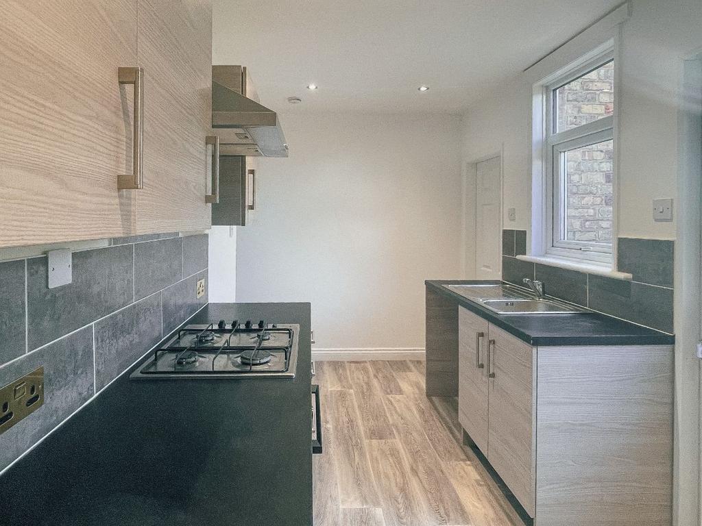 Fairview Avenue, Cleethorpes 2 bed terraced house £625 pcm (£144 pw)