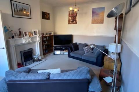 2 bedroom ground floor flat for sale - Bushmead Avenue