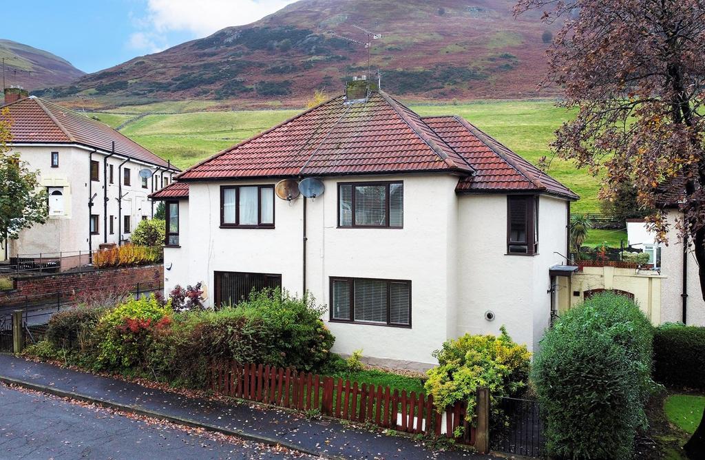 Jamieson Gardens, Tillicoultry, FK13 3 bed semidetached house £124,000