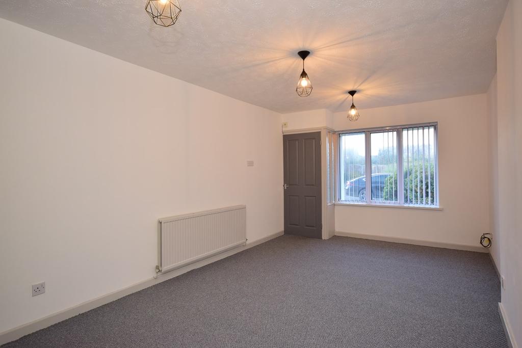 Frobisher Drive, Lytham St Annes, FY8 3 bed detached house £975 pcm