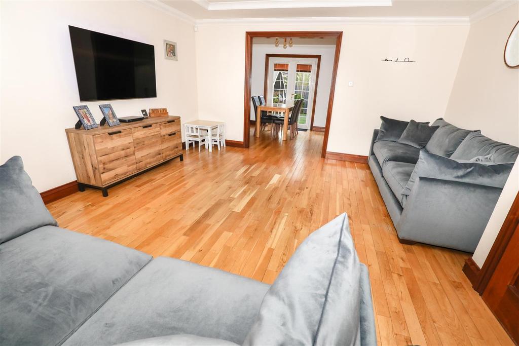 Beechwood Avenue, Glenrothes 4 bed detached house £229,995