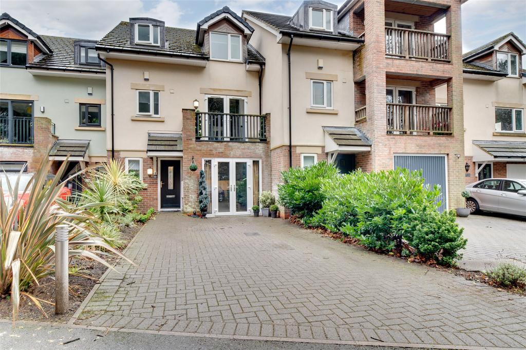 Ivy Lane, Low Fell, NE9 3 bed terraced house for sale £340,000